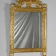 Glace à fronton en Bois doré, style Louis XVI – Début XXe