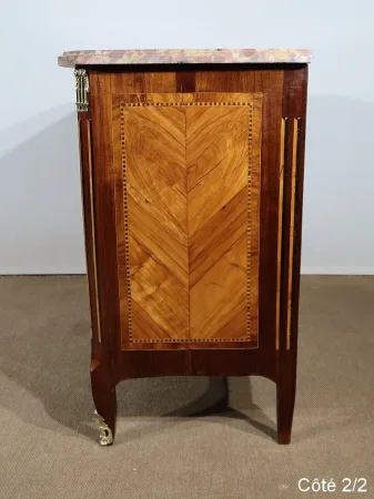 Petite Commode en Marqueterie de Bois Précieux, estampillée C-M. Magnien, époque Louis XVI – XVIIIe