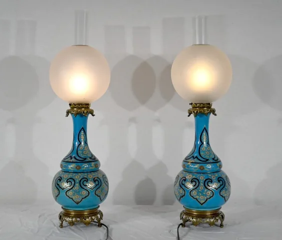 Paire de Lampes en Porcelaine et Bronze, époque Napoléon III – Milieu XIXe