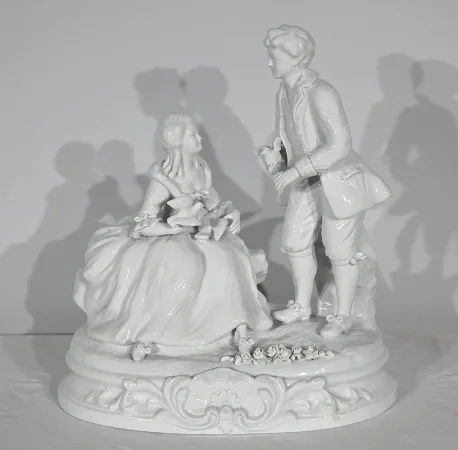Faïence « Couple de Galants », d’après F.Boucher, Sèvres – Fin XIXe