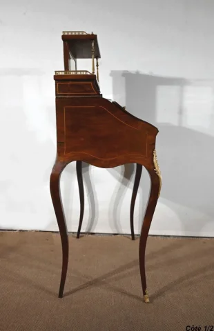 Petit Bureau de Dame en Placage de Palissandre, style Louis XV – 2ème partie du XIXe