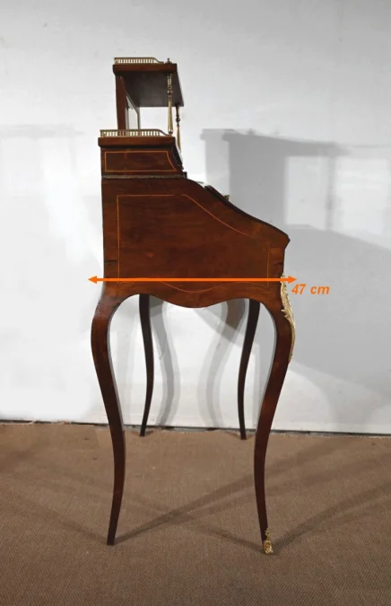 DAMES BUREAU