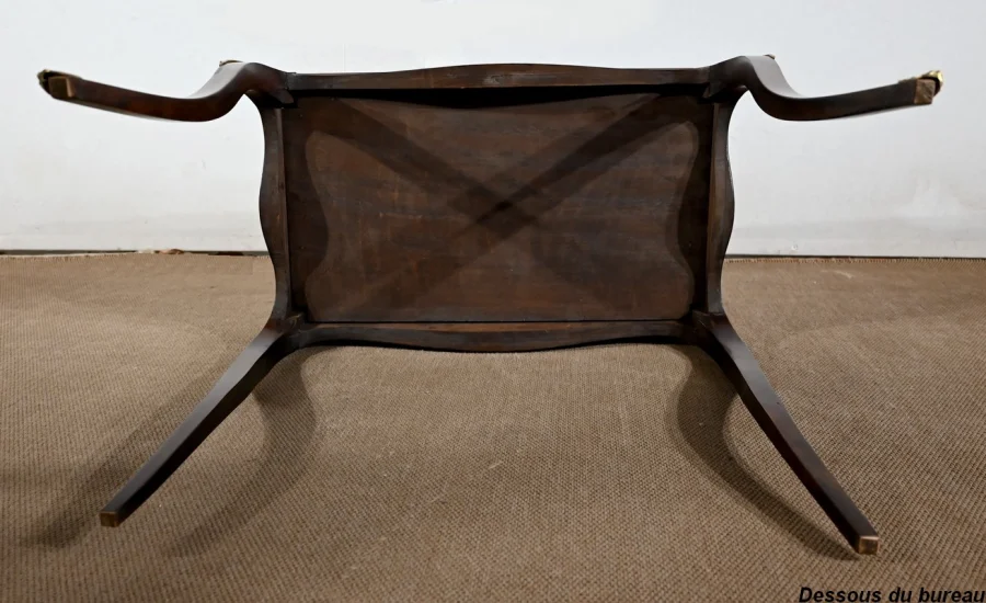 DAMES BUREAU