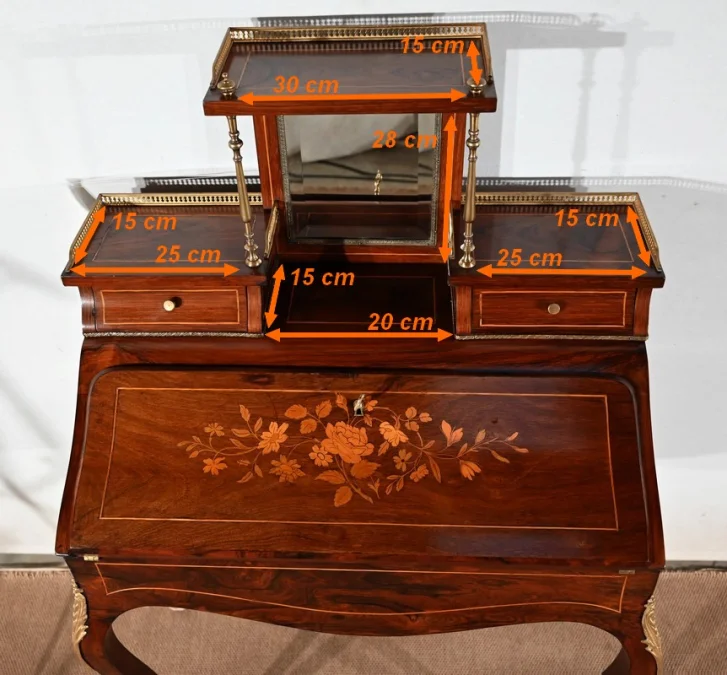 DAMES BUREAU