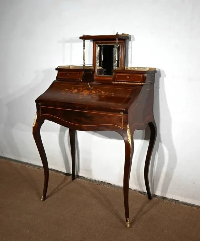 Petit Bureau de Dame en Placage de Palissandre, style Louis XV – 2ème partie du XIXe