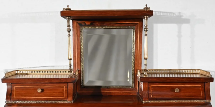 DAMES BUREAU