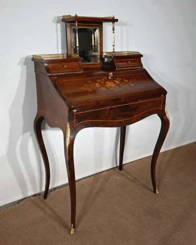 Petit Bureau de Dame en Placage de Palissandre, style Louis XV – 2ème partie du XIXe