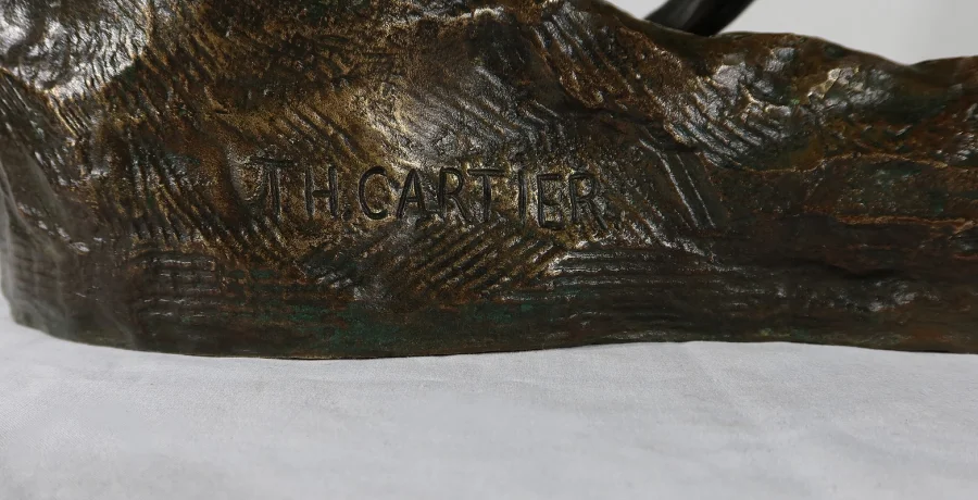 BRONZE-HUND signiert TF CARTIER