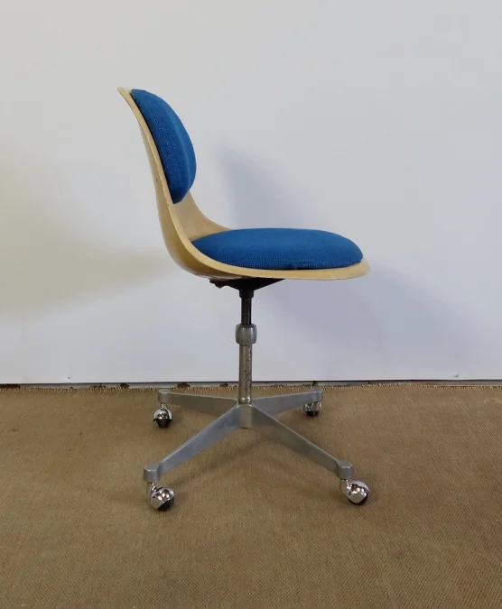 SILLA GIRATORIA de CHARLES & RAY EAMES