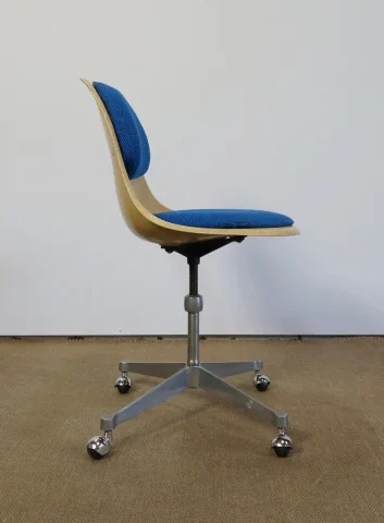 DREHSTUHL von CHARLES & RAY EAMES