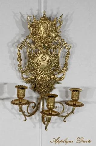Importante Paire d’Appliques à 3 branches en bronze doré, Napoléon III – Milieu XIXe