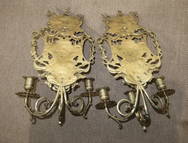 Importante Paire d’Appliques à 3 branches en bronze doré, Napoléon III – Milieu XIXe