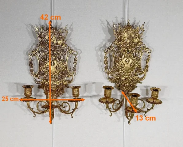 Importante Paire d’Appliques à 3 branches en bronze doré, Napoléon III – Milieu XIXe