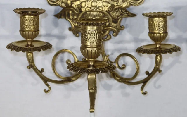 Importante Paire d’Appliques à 3 branches en bronze doré, Napoléon III – Milieu XIXe