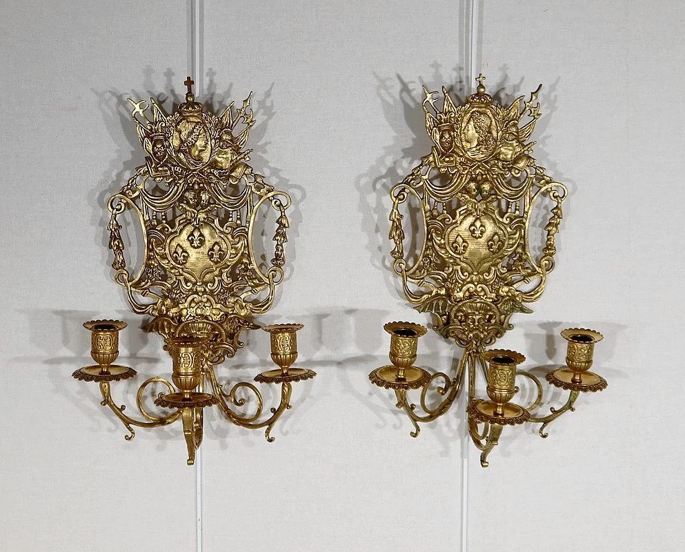 Importante Paire d’Appliques à 3 branches en bronze doré, Napoléon III – Milieu XIXe