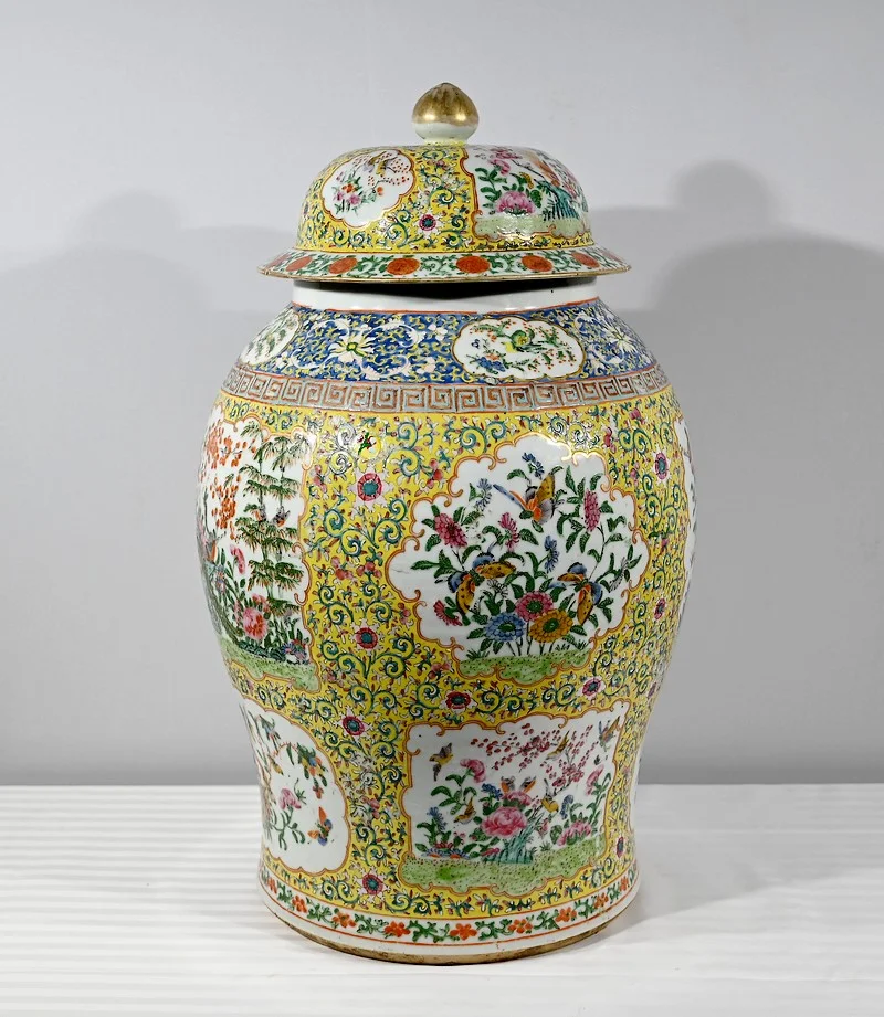 CHINESE POT