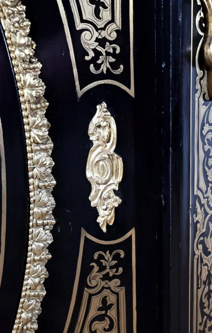 Meuble d’Appui en Poirier Noirci, époque Napoléon III – Milieu XIXe