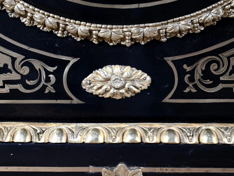 Meuble d’Appui en Poirier Noirci, époque Napoléon III – Milieu XIXe