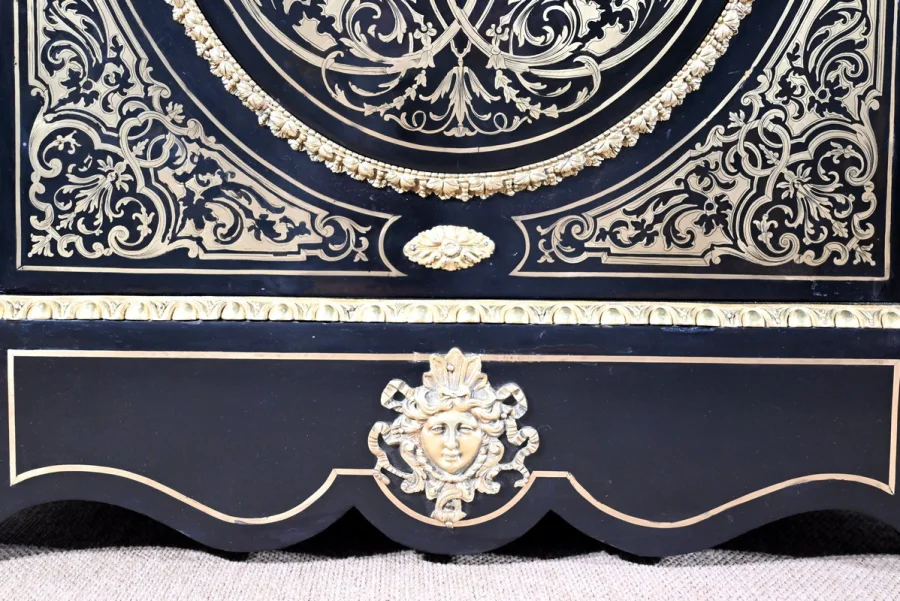 Meuble d’Appui en Poirier Noirci, époque Napoléon III – Milieu XIXe