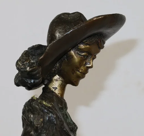 Important Bronze « La Dame au Lévrier » d’après D. Chiparus – XXe