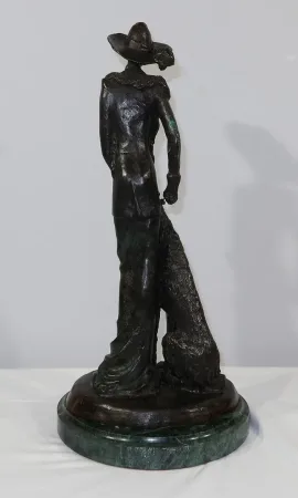 BRONZE STATUETTE after D. CHIPARUS