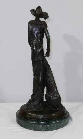 Important Bronze « La Dame au Lévrier » d’après D. Chiparus – XXe