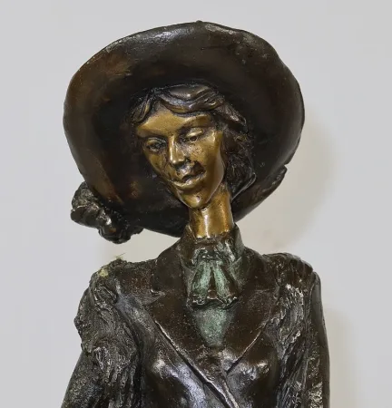 BRONZE STATUETTE after D. CHIPARUS