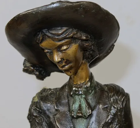 BRONZE STATUETTE after D. CHIPARUS
