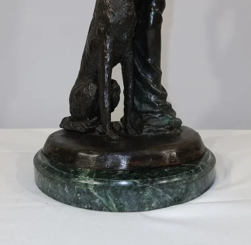 Important Bronze « La Dame au Lévrier » d’après D. Chiparus – XXe