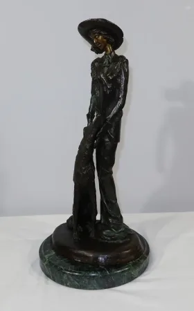BRONZE STATUETTE after D. CHIPARUS