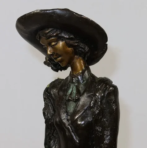 Important Bronze « La Dame au Lévrier » d’après D. Chiparus – XXe