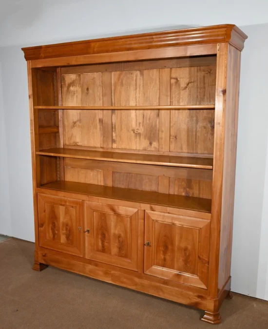 BÜCHERREGAL
