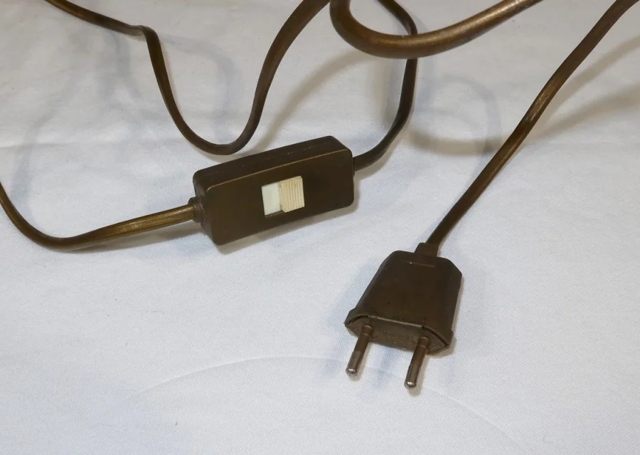 BOUILLOTTE-LAMPE