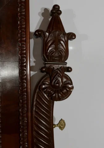 FRANSE RESTAURATIEPERIODE KAPTAFEL