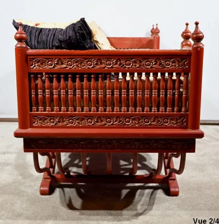 Palanquin Barreaudé en Teck, Chine – Fin XIXe