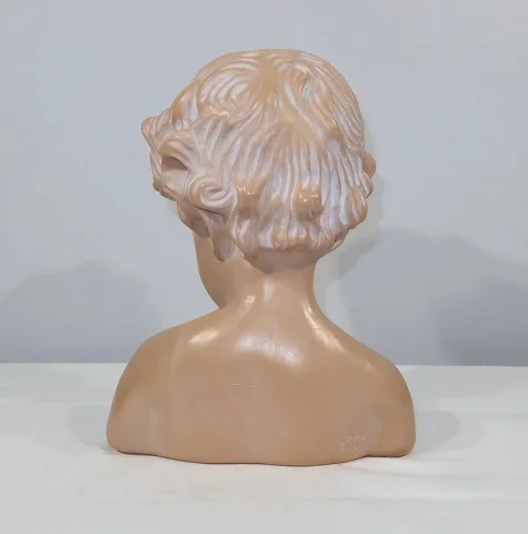 Sculpture « L’Enfant », signée JP-MD – Milieu XXe
