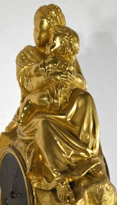 VERGULD BRONS KLOK