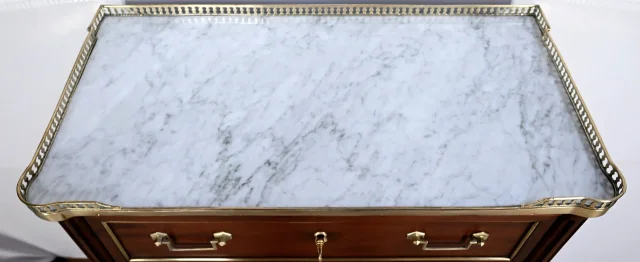 CASSETTIERA DEL PERIODO DI LOUIS XVI
