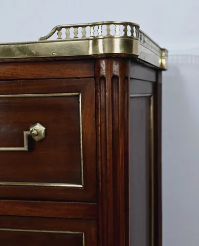 CASSETTIERA DEL PERIODO DI LOUIS XVI