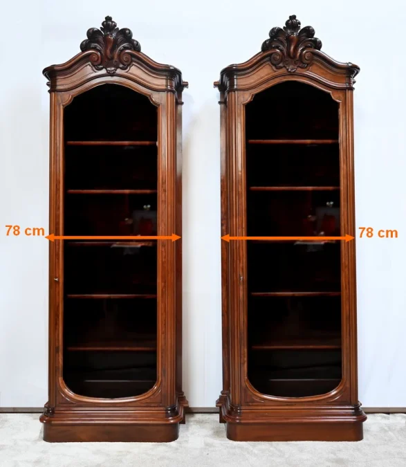 Vitrine im NAPOLEON III-STIL
