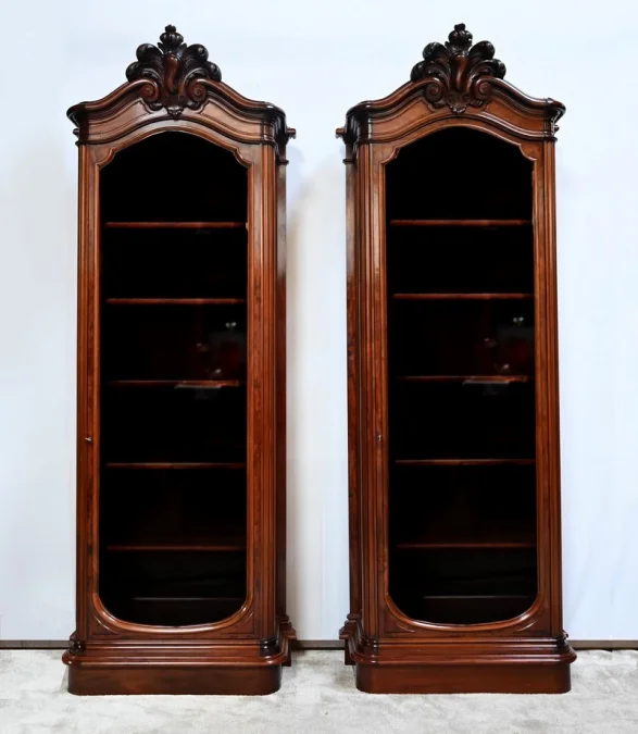 Vitrine im NAPOLEON III-STIL