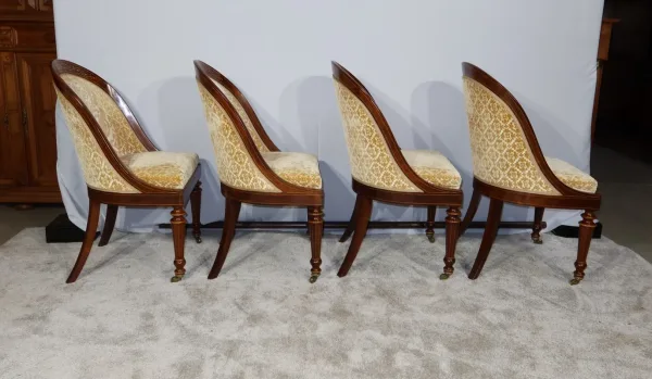 Suite de 4 Chaises en Palissandre, époque Charles X – Début XIXe