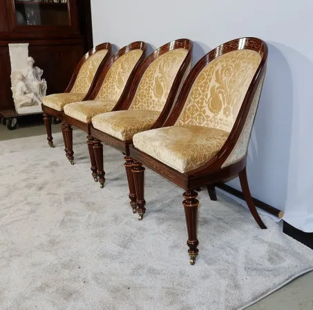 Suite de 4 Chaises en Palissandre, époque Charles X – Début XIXe