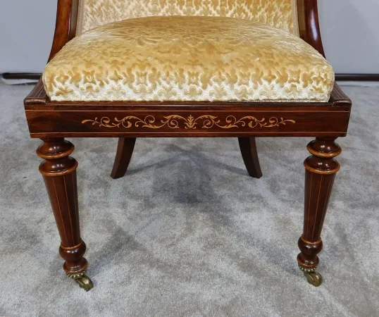 Suite de 4 Chaises en Palissandre, époque Charles X – Début XIXe