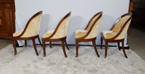 Suite de 4 Chaises en Palissandre, époque Charles X – Début XIXe