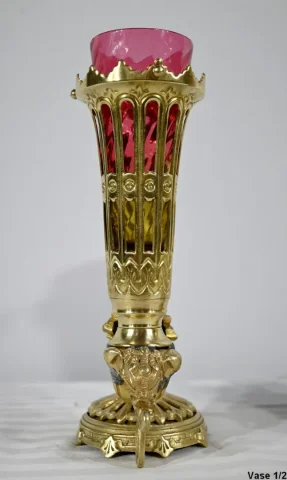 Paire de Vases Rythons en Bronze – 1ère partie XIXe