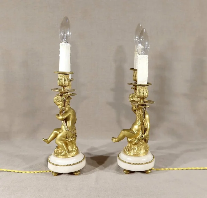 PAAR KANDELABER IM LOUIS XVI-STIL