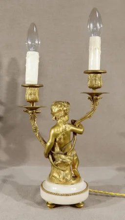 Paire de Chandeliers en Bronze Doré, goût Louis XVI – XIXe