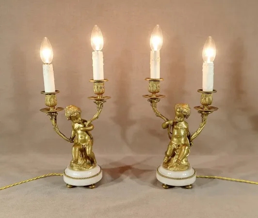 Paire de Chandeliers en Bronze Doré, goût Louis XVI – XIXe