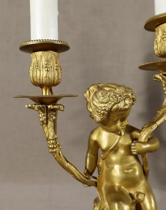 PAAR KANDELABER IM LOUIS XVI-STIL
